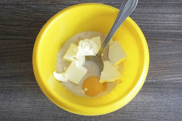Adicionar Gema Ovo Gramas Manteiga Macia Mexa — Fotografia de Stock