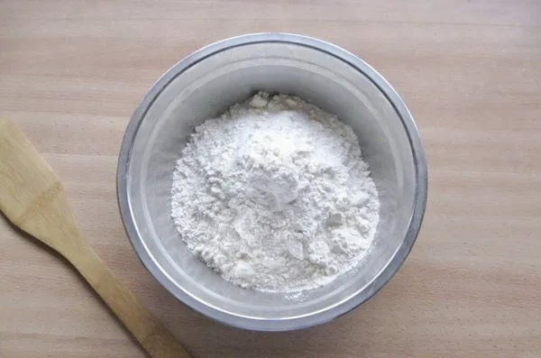 Pour Flour Pinch Salt Bowl — Stock Photo, Image