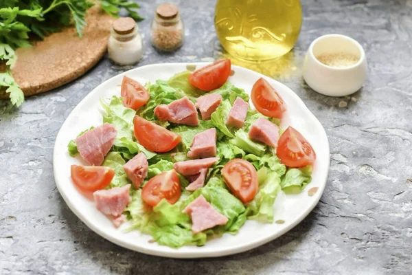 Choose Most Delicious Ham Cut Ham Cubes Add Salad — Stock Photo, Image