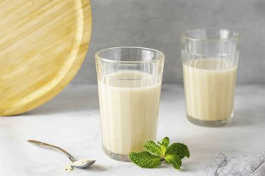 Yulaf ezmesi hazır, biraz soğuk servis et. Afiyet olsun.!