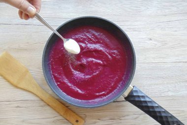 Pancara şeker ekle..