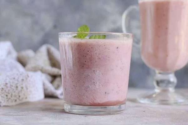 Suggest You Make Kiwi Strawberry Smoothie Fragrant Delicious Drink Appeal — Stock Photo, Image