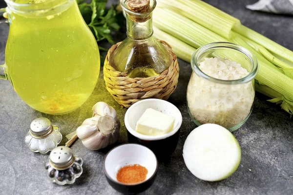 Приготуйте Всі Інгредієнти Необхідні Створення Celery Risotto Помий Суха Цибуля — стокове фото