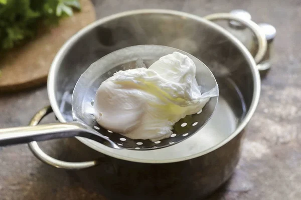 Boil Egg Three Minutes Remove Egg Water — Stock Photo, Image