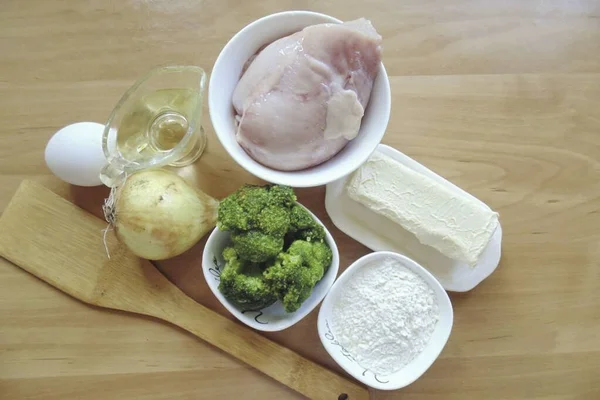 Připravte Všechny Ingredience Potřebné Přípravě Quiche Brokolicí Multicooker — Stock fotografie