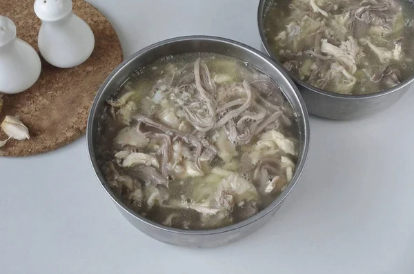 Lentamente Despeje Caldo Pequenas Porções Para Que Carne Não Flutue — Fotografia de Stock