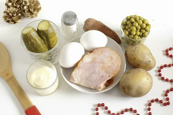 Prepare Todos Ingredientes Necessários Para Fazer Olivier Pork Ferva Batatas — Fotografia de Stock
