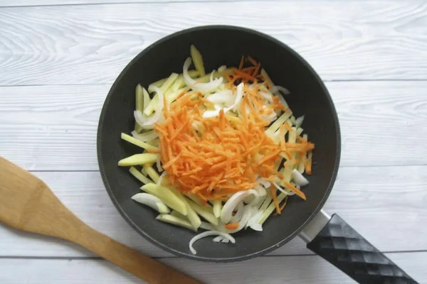 Peel Carrots Rinse Grate Add Potatoes Peel Onion Wash Cut — стоковое фото