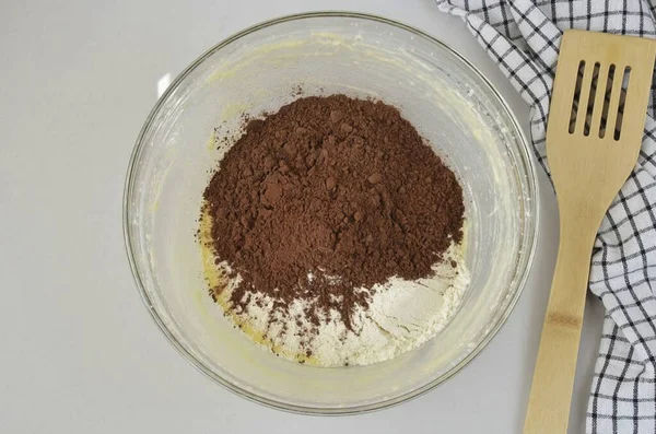 Add Cocoa Flour Combine Dry Ingredients Wet Ingredients Low Speed — Stock fotografie