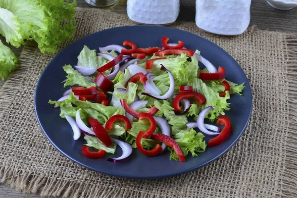 Add Bell Peppers Salad — стоковое фото
