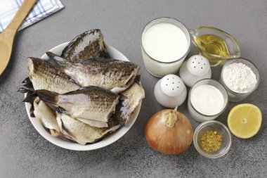 Prepare all the ingredients needed to cook Crucian Milk Oven.