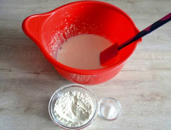 Pour Flour Mixture Baking Powder Pinch Salt Knead Dough Silicone — стоковое фото
