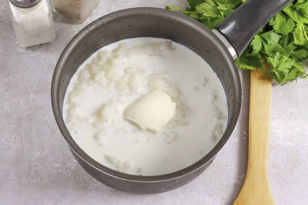 Pour Milk Any Fat Content Ladle Put Mashed Porridge Season — Foto Stock