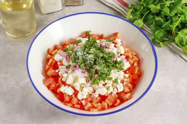 Wash Basil Leaves Chop Them Add Sliced U200B U200Bto Salad — Stock Photo, Image