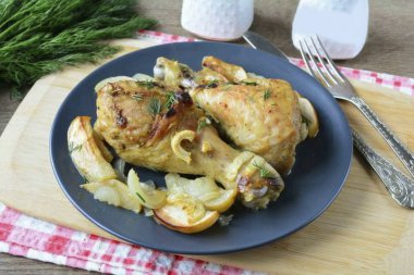 Tabağı sıcakken hemen masaya servis et. Afiyet olsun!