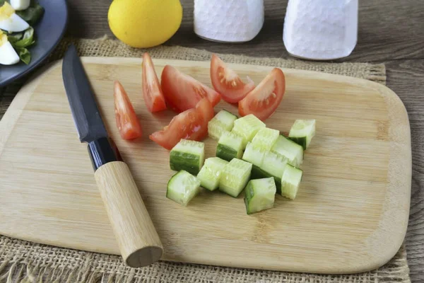 Cut Tomatoes Slices Cucumbers Large Cubes — Stock Photo, Image