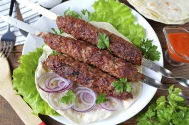 Benim tarifim klasik değil, sadece ilk kez denediğimde hoşuma gitti ve o zamandan beri yemek yapıyorum. Sen de dene! Başlayalım o zaman! Afiyet olsun.!