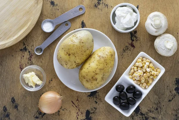 Подготовьте Ингредиенты Необходимые Приготовления Картофеля Кумпир — стоковое фото
