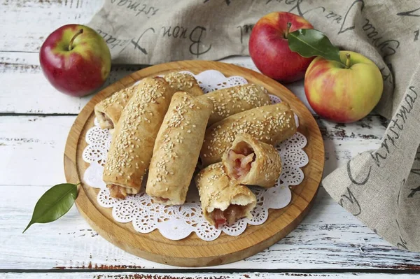 Cuando Quieras Algo Sabroso Para Prepara Estos Tubos Con Manzanas — Foto de Stock