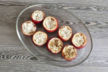 Dolguları elmalara ayır..