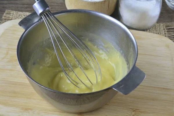 Cook Custard Minutes Thickens Stir Constantly — Stock Photo, Image