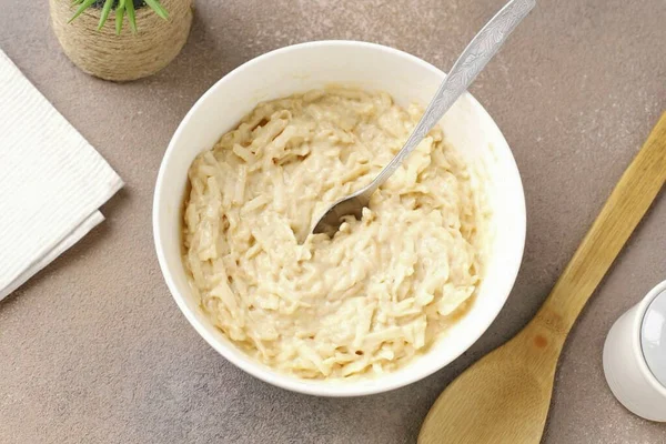 Man Sollte Einen Ziemlich Dicken Und Zähflüssigen Teig Bekommen Wie — Stockfoto