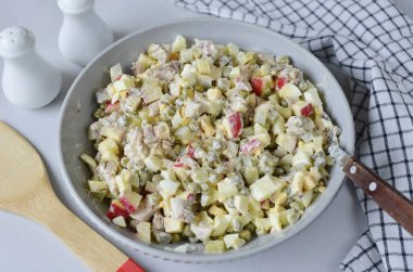 Salatayı iyice karıştır, hazır..