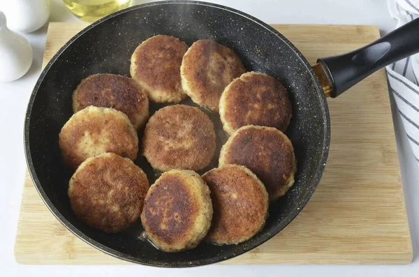 Return All Cutlets Pan Pour 120 Water Cover Pan Lid — Stock Photo, Image