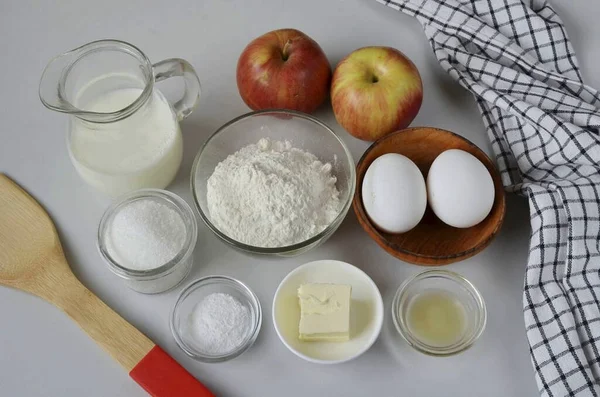 Приготуйте Всі Інгредієнти Необхідні Виготовлення Німецького Apple Pancake Включіть Духовку — стокове фото