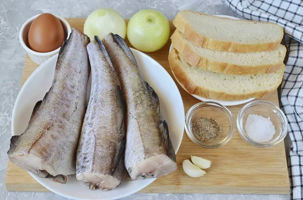 Připravte Všechny Ingredience Potřebné Výrobě Kotlet Pollack Pomalu Rozmrazte Pollock — Stock fotografie