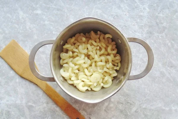 Man Kann Jede Nudel Nehmen Aber Nicht Klein Bereiten Sie — Stockfoto