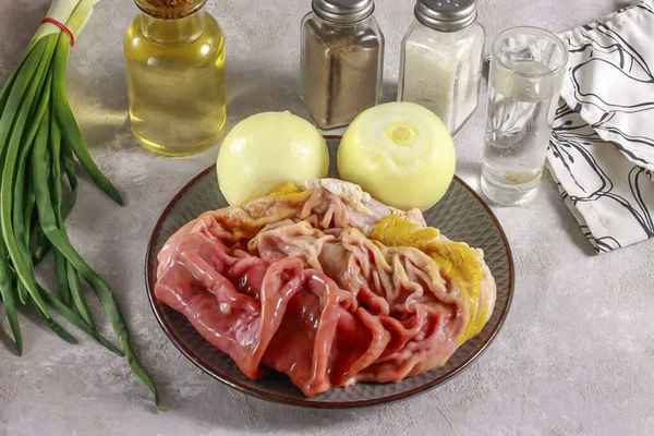 Подготовьте Ингредиенты Необходимые Приготовления Жареной Свинины Живот Луком — стоковое фото