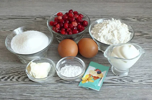 Bereiten Sie Alle Zutaten Für Cranberry Cupcake Mit Sauerrahm — Stockfoto
