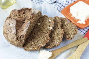 Ekmek inanılmaz derecede hoş kokulu ve yumuşak, ince bir kabuğu var. Afiyet olsun.!