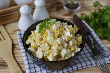 Çok yumuşak, sulu ve besleyici bir salata bayram masasına konabilir, özellikle de güzel bir dekorasyonla gelirseniz. Tarifi not al! Afiyet olsun.!