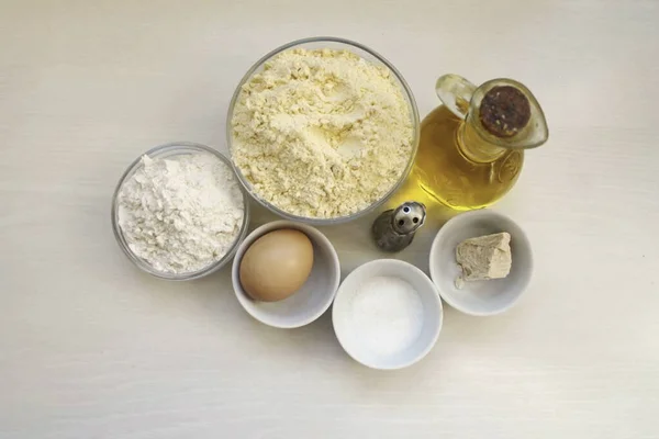 Ετοιμάστε Όλα Συστατικά Που Απαιτούνται Για Κάνει Cornmeal Πίτα — Φωτογραφία Αρχείου