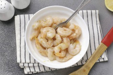 Karıştır ve şimdilik bir kenara bırak..