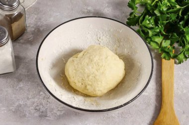 Belirtilen zamandan sonra hamur pişirmeye hazır olacak..