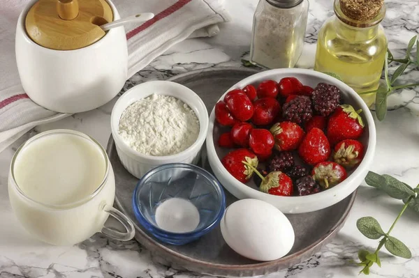 Prepare Todos Ingredientes Necessários Para Fazer Panquecas Bagas Bagas Podem — Fotografia de Stock