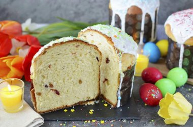 Makarna soğuduğunda, istediğiniz gibi dekore edin: çikolatalı krema, protein kreması veya jelatin krema (benim tercihim).