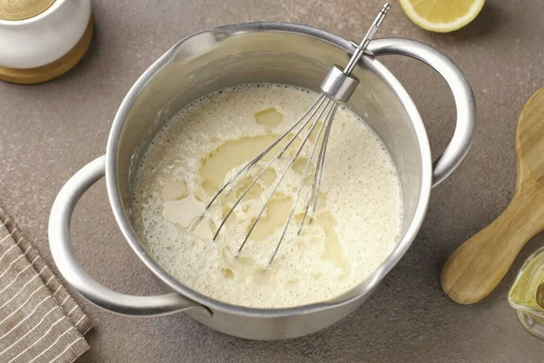 Погасите Газировку Лимонным Соком Немедленно Перемешивайте Налейте Масло — стоковое фото