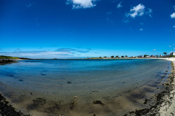 Bretonsk Strand Vid Lågvatten Med Ultravidvinkelobjektiv Utsikt Över Del Strandlinjen — Stockfoto