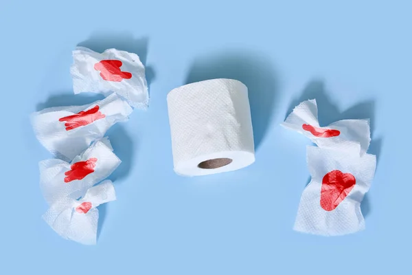 Aambeien Problemen Vellen Toiletpapier Met Bloed Blauw — Stockfoto