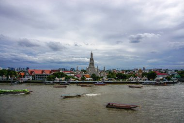 Bangkok 'taki Wat Arun Nehri Manzarası