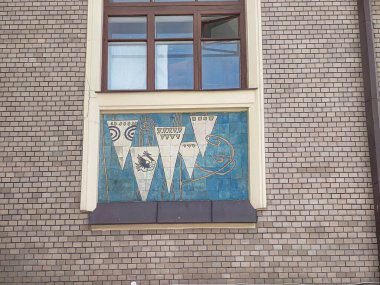 Yaroslavsky tren istasyonunun dış detayları, Moskova, Rusya. Mozaik dekorasyon. Moskova 'daki dokuz ana tren istasyonundan biri..