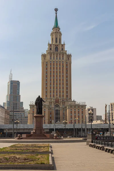 Moscow Russia April 2021 View Hilton Moscow Leningradskaya Hotel Built — Stock Photo, Image