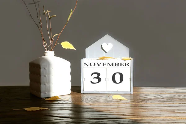 Kalendarz Listopada Nazwa Miesiąca Języku Angielskim Liczba Gałąź Brzozy Jednym — Zdjęcie stockowe