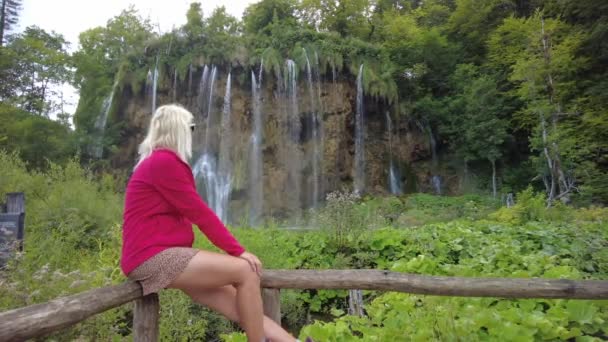 Veliki prstavac waterval in Nationaal Park Plitvice Meren — Stockvideo