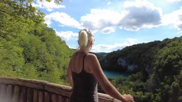 Panorama över vattenfallen i Plitvicesjöarnas nationalpark — Stockvideo
