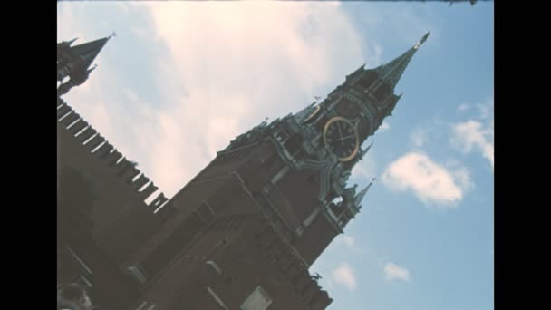 Spasskaja klocktornet i Moskva i 1980-talet — Stockvideo